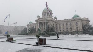 Balkan pod snegom, uklonjeno Božićno seoce ispred Skupštine Srbije 25