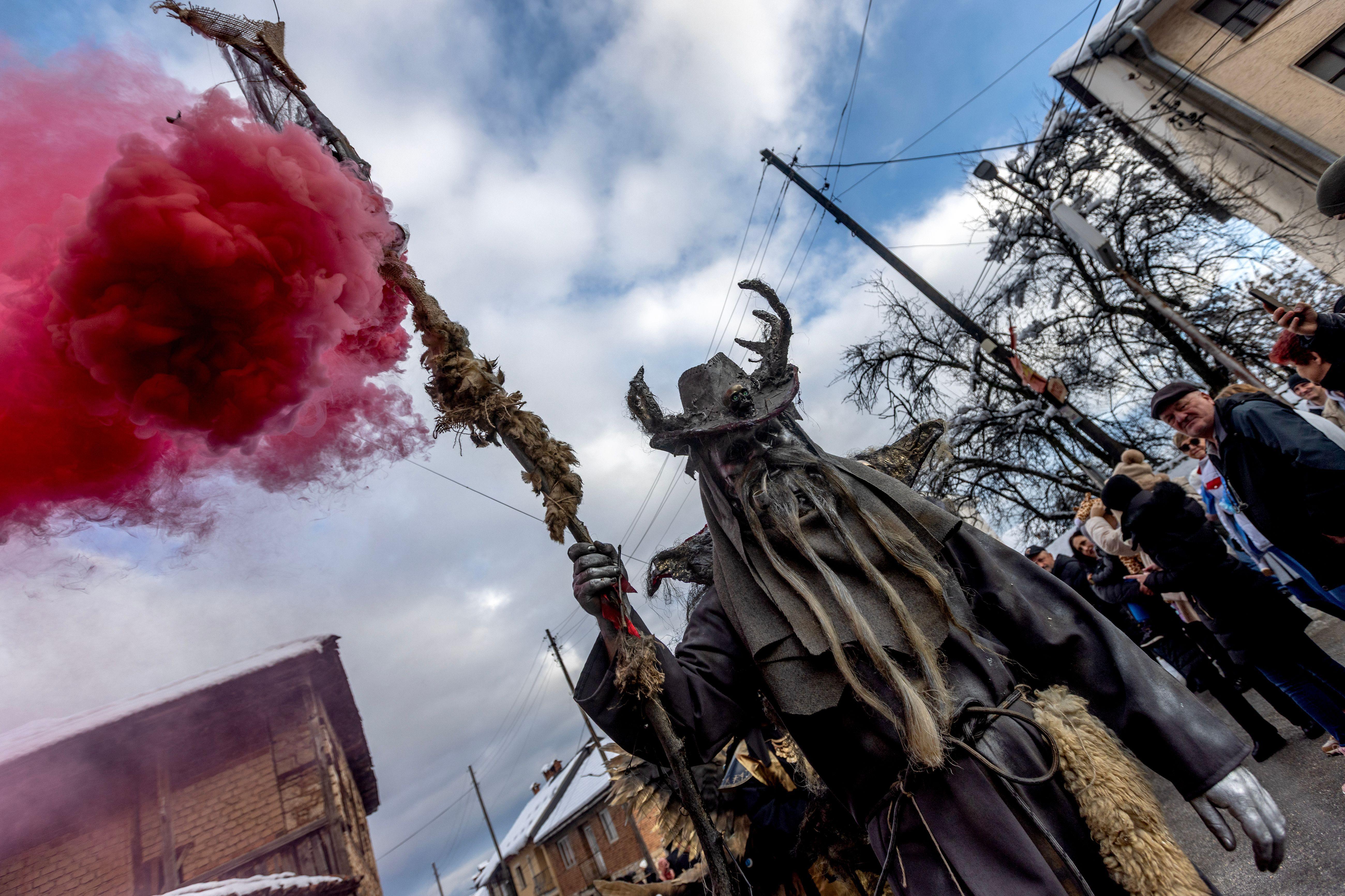 karneval u severnoj makedoniji, maskenbal u severnoj makedoniji, tradicionalni festival u vevčanima