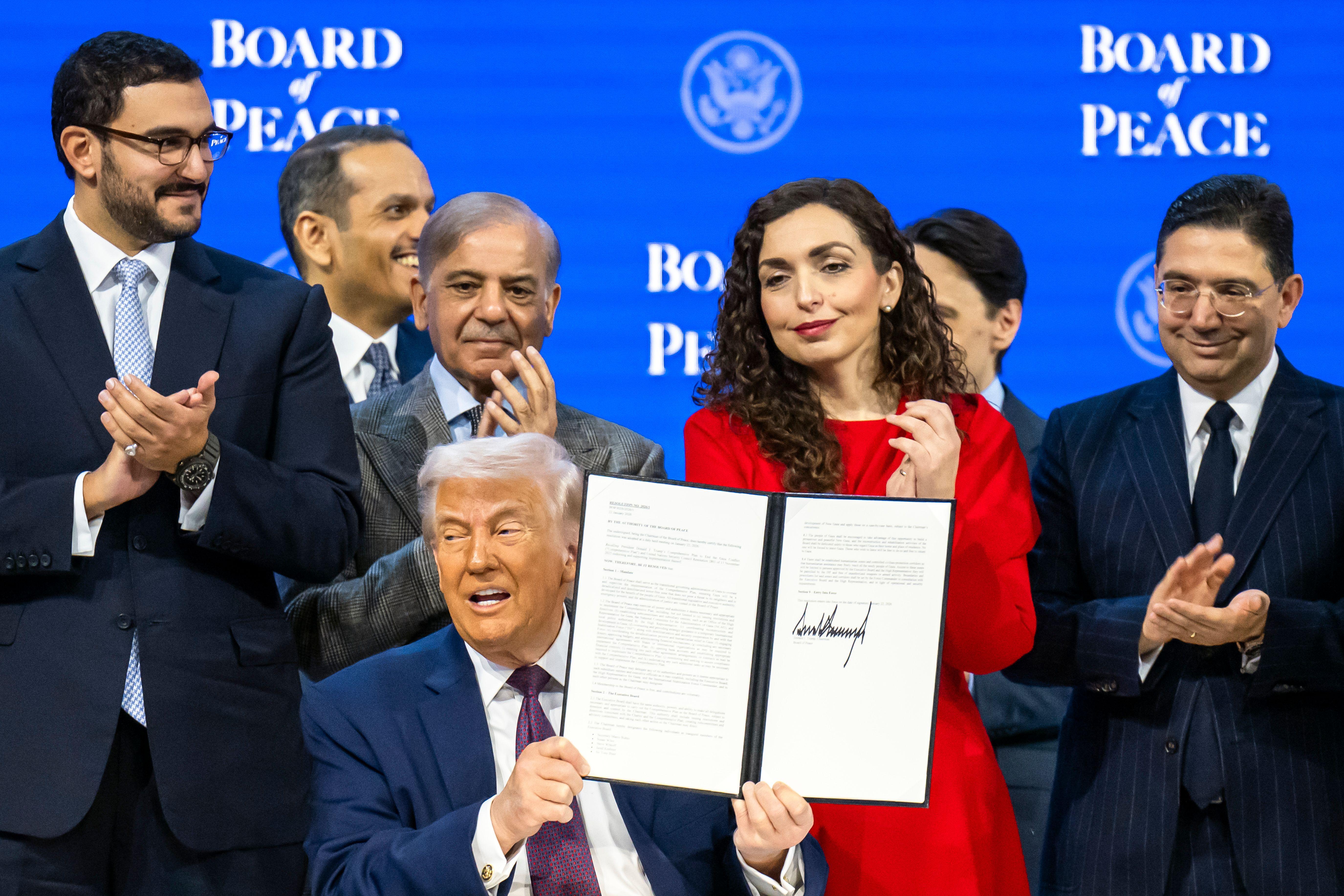 tramp, trampov odbor za mir, vojsa osmani