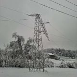 Meštani Malog Zvornika blokirali put ka Loznici jer danima nemaju struje (VIDEO) 6