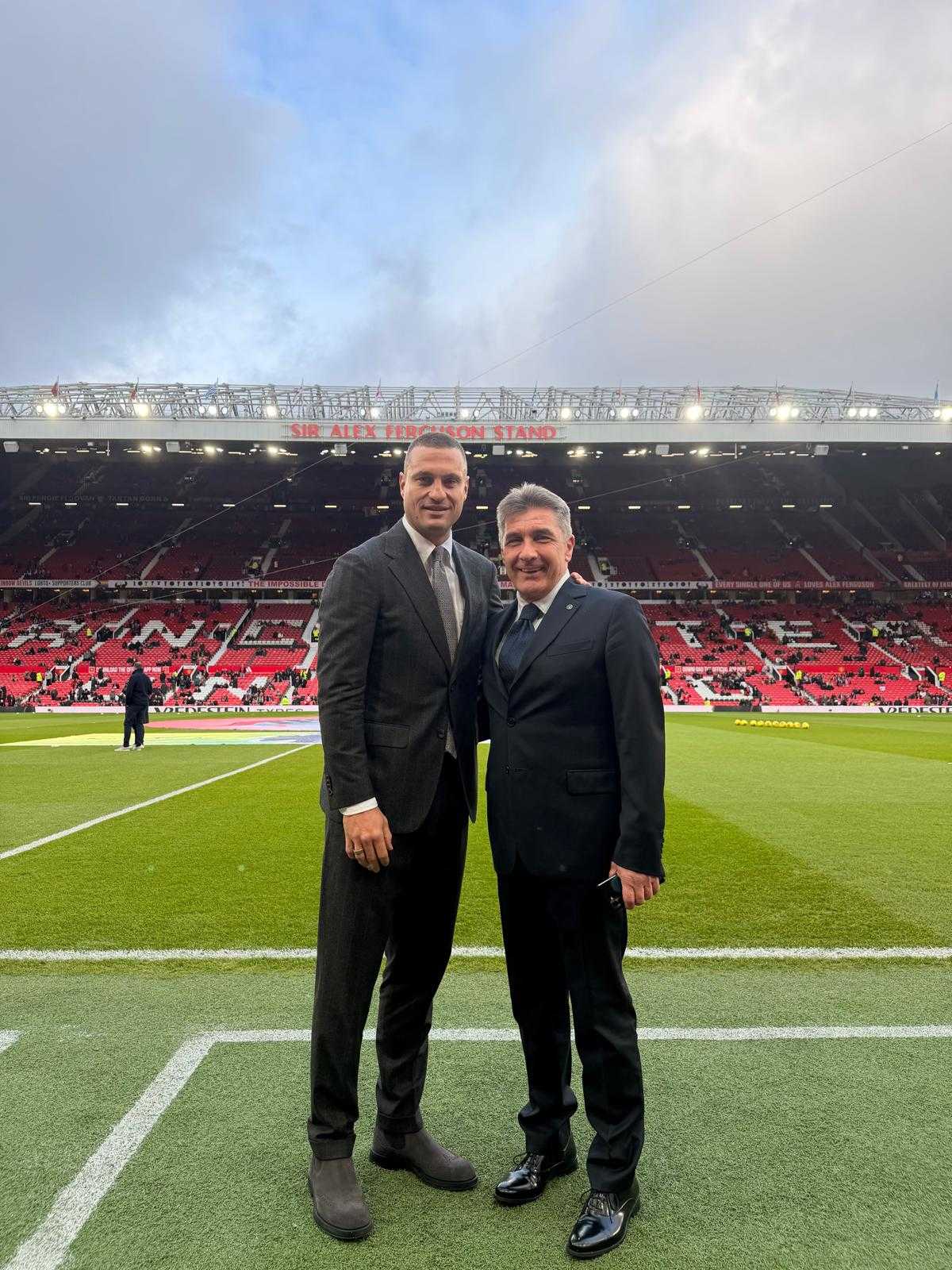 Na stadionu se orilo „Nemanja from Serbia“: Profesor Vladimir Dugalić za Danas o meču Mančester junajteda na kojem je bio sa Nemanjom Vidićem i Aleksom Fergusonom 2