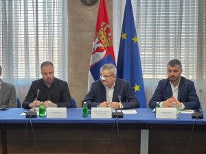 Glamočić: Uradićemo analizu cena, količine i kretanja uvoza mleka, zaštitićemo tržište 9