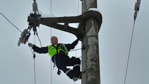 Bez struje više od 6.000 domaćinstava: Vanredna situacija u 11 opština 32