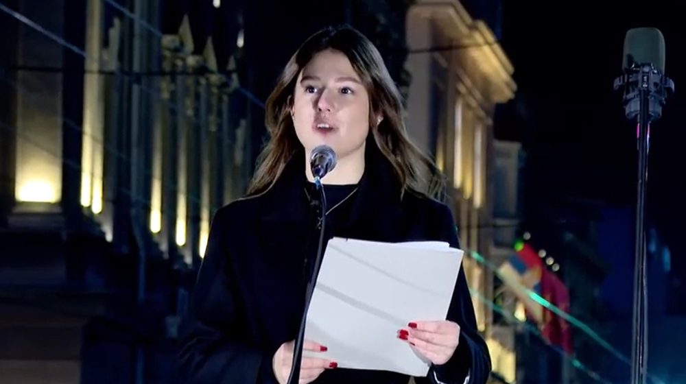 "Znanje je moć": Učenica Pete beogradske gimnazije poručila – obrazovani da budu saveznici, a ne neprijatelji 1