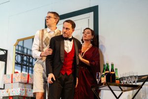 Satirična priča o društvu koje se izgubilo u površnosti, lažima, manipulacijama: Večeras premijera "Ode radosti" u Ateljeu 212 1