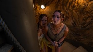 Od četvrtka 8. januara, u naše bioskope stiže film „PRIMAT“ (PRIMATE). Iako je horor poslednjih godina jedan od najpopularnijih žanrova, iako autorske i glumačke ekipe svaki put uspeju da nas iznenade, pred nama je film, brutalniji i krvožedniji od svega što ste mogli i da zamislite.