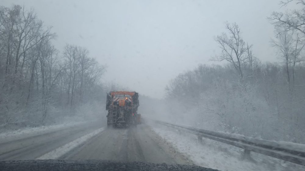 Putevi Srbije upozoravaju: Večeras sneg i jaka košava 7