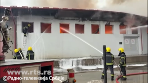 Veliki požar u industrijskoj zoni u Novom Pazaru, gore fabrike tekstila 1