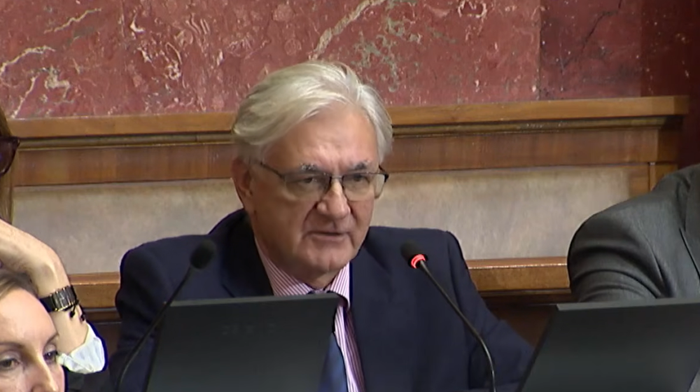 Lukić tvrdi da treba pitati struku o predloženim Zakonima, Mrdiću interesantno što se traži javna rasprava 1