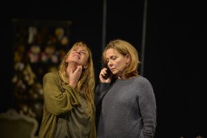 Predstava "Vrat od stakla" Jagoša Markovića stoti put na sceni JDP - a: Drama jedne građanske porodice kroz tri generacije 1