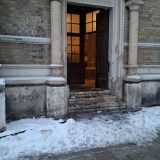 Požar na vratima katoličke crvke Svetog imena Marijina u Novom Sadu, sumnja se da je podmetnut 6