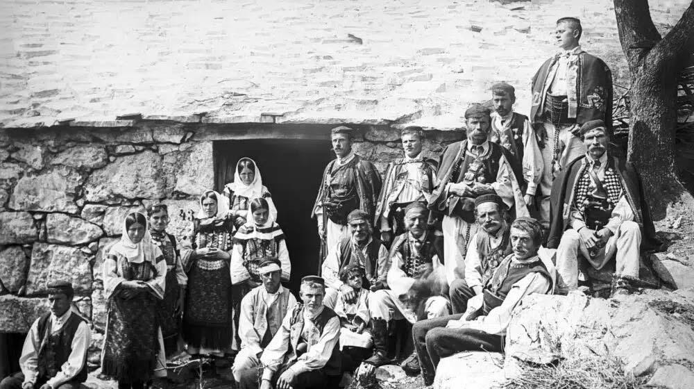 Zavičajno “presađivanje” u vojvođansku ravnicu: Osamdeset godina kolonizacije Crnogoraca u Vojvodinu 8