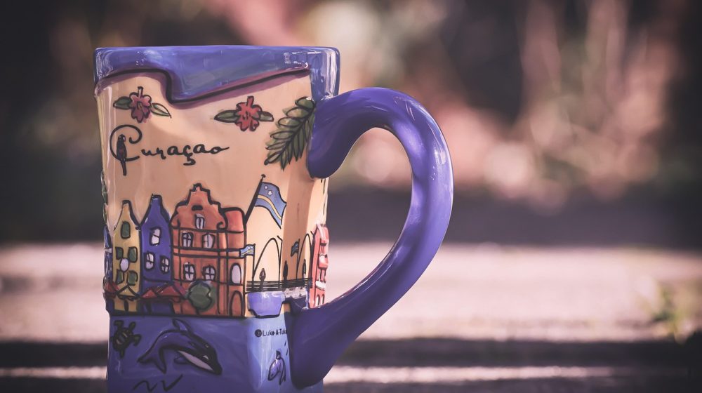 Svaki gutljaj iz obojene šolje ili papirne čaše je na vašu odgovornost 9