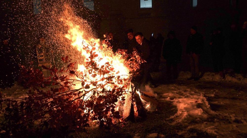 AP: Milioni slave pravoslavni Božić 7. januara, prateći drevne običaje 10