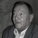 Preminuo švajcarski pisac Erik fon Deniken, poznat po teoriji o vanzemaljcima 10