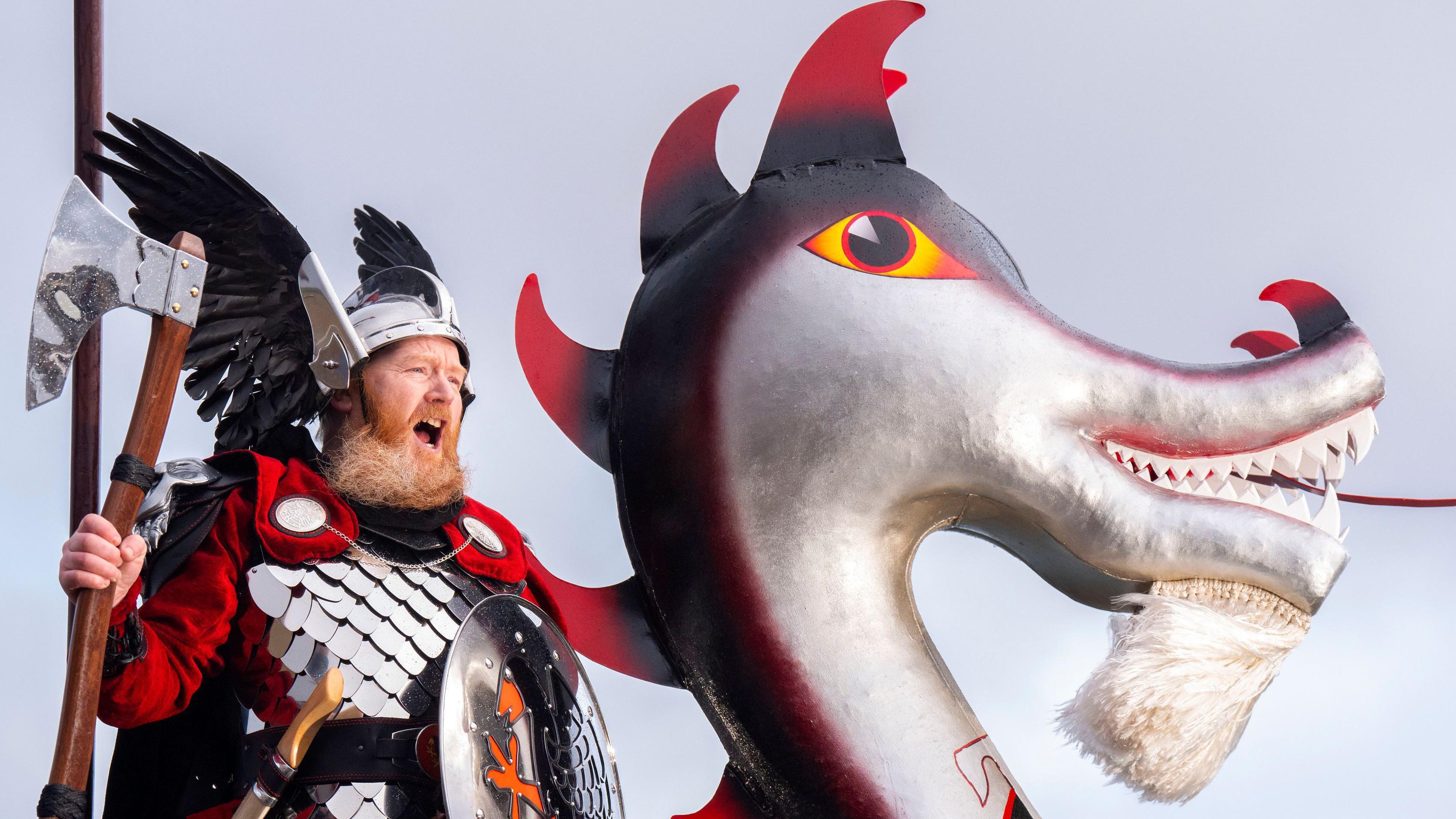 Linden je morao da čeka 18 godina da bi preuzeo ulogu vikinškog poglavice - najduže u istoriji festivala