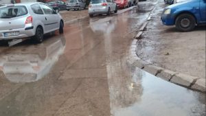 Opet havarija u jednom od najnaseljenijih delova Niša: "Bez vode smo četvrti put u poslednjih mesec dana" 1