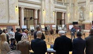 Evropski parlamentarci obišli izložbu o Jasenovcu 1