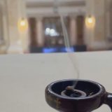 Dva poslanika okadila prostor u Narodnoj skupštini (VIDEO) 6