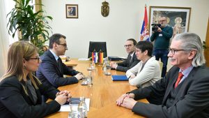 Petković sa nemačkom ambasadorkom o situaciji na Kosovu 14 Petković sa nemačkom ambasadorkom o situaciji na Kosovu 7