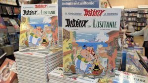 Novi strip-album Asteriksa, „Asteriks u Luzitaniji“, prodat je u 1,65 miliona primeraka u Francuskoj od izlaska 23. oktobra, što ga čini najboljim lansiranjem slavnog stripa u poslednjih 20 godina, saopštio je u sredu njegov izdavač.