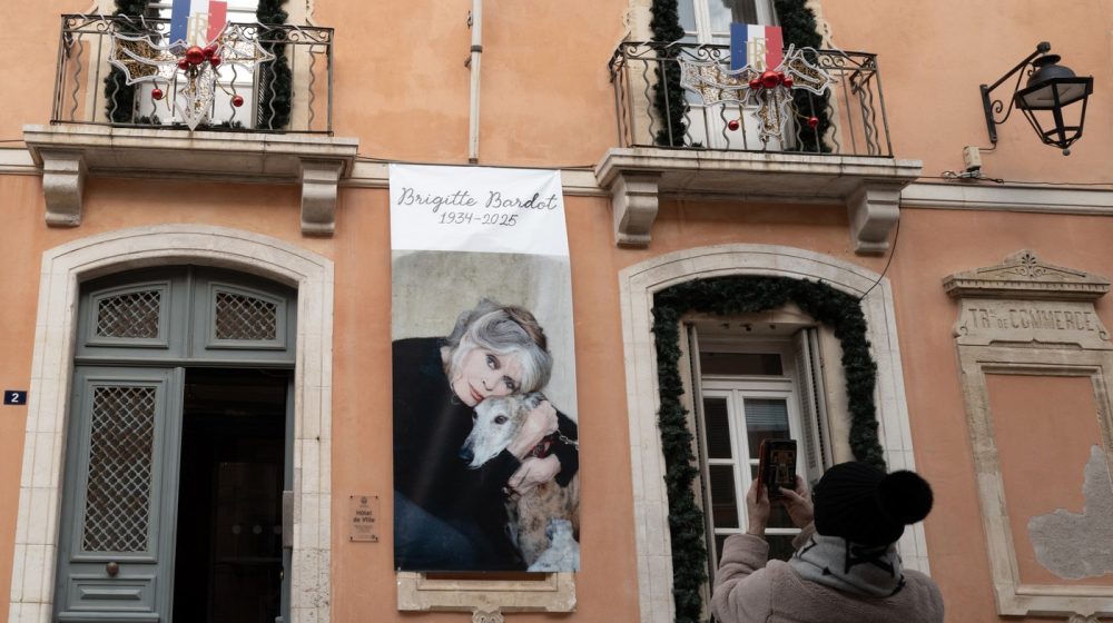 Danas će biti sahranjena Brižit Bardo 9