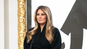 Dokumentarni film o bivšoj prvoj dami Melaniji Tramp, naslovljen „Melania“, stigao je u bioskope širom sveta 30. januara u distribuciji Amazon MGM studija.