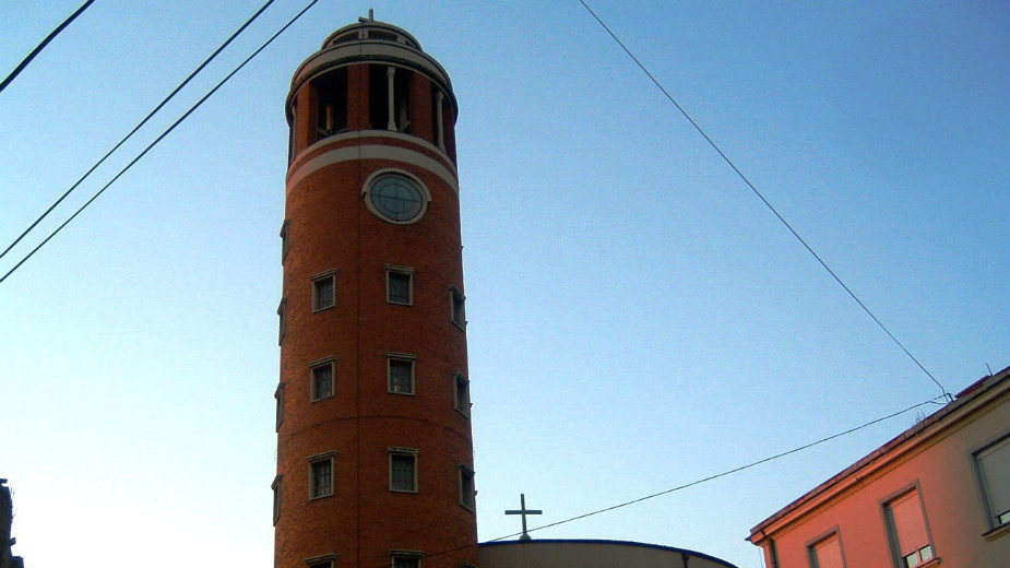 Toranj Crkve Svetog Antuna Padovanskog na Crvenom krstu pomerio se više od metar od svoje ose - da li je opasnost za prolaznike 6