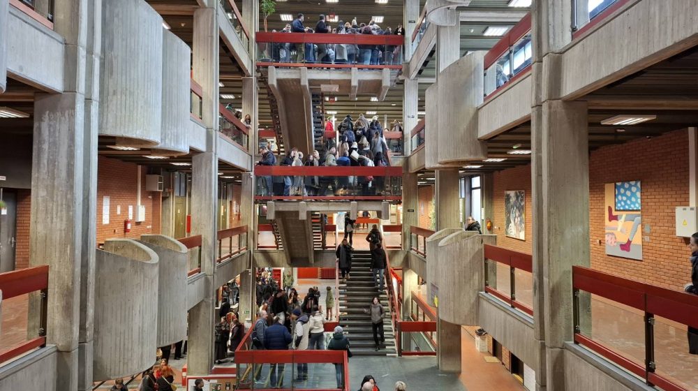 Jeleni Kleut uručen otkaz: Na Filozofski pristižu vreće za spavanje (FOTO; VIDEO) 8