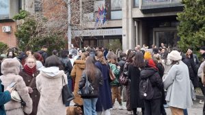 Sutra protest nezavisnih sindikata fakulteta Univerziteta u Novom Sadu 8 Sutra protest nezavisnih sindikata fakulteta Univerziteta u Novom Sadu 4