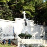 Vlada Srbije izdvojila više od 100 miliona dinara za sanaciju Spomen-kosturnice na ostrvu Vido 6