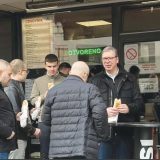 "Kako da se razara nešto što je već razoreno": O Vučićevoj tvrdnji da će Srbija biti uništena ako SNS ne pobedi 6