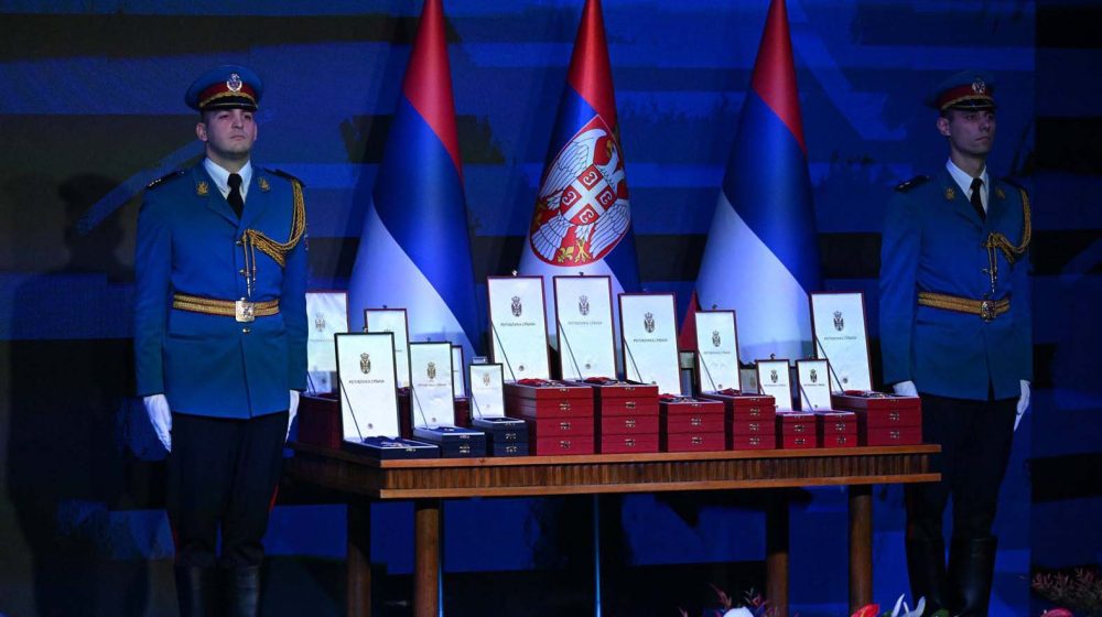 Austrijski protivnik "islamizacije", Vulinov prijatelj i mađarski ministar: Koje strane političare je Vučić odlikovao na Dan državnosti? 1