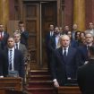 Ko u Skupštni nije podržao zahtev za smenom Snežane Paunović? 15