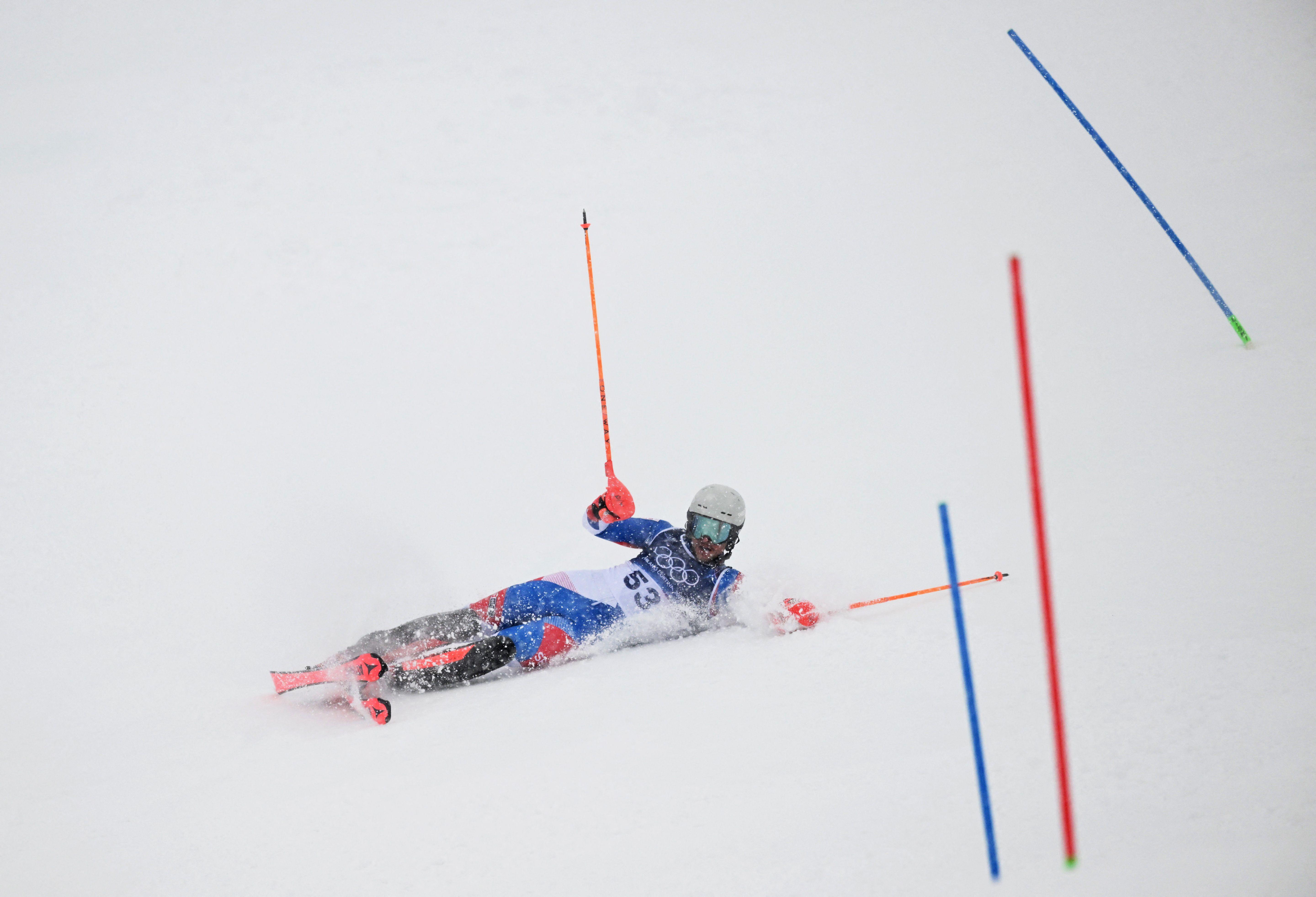 Olimpijski slalom: Padovi, drama i ovacije skijašu sa Haitija 3 skijanje, slalom na zimskim olimpijskim igrama