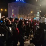 UNS: Nadležni da pronađu i kazne odgovornog za pretnje novinarima portala "Revolt" 6