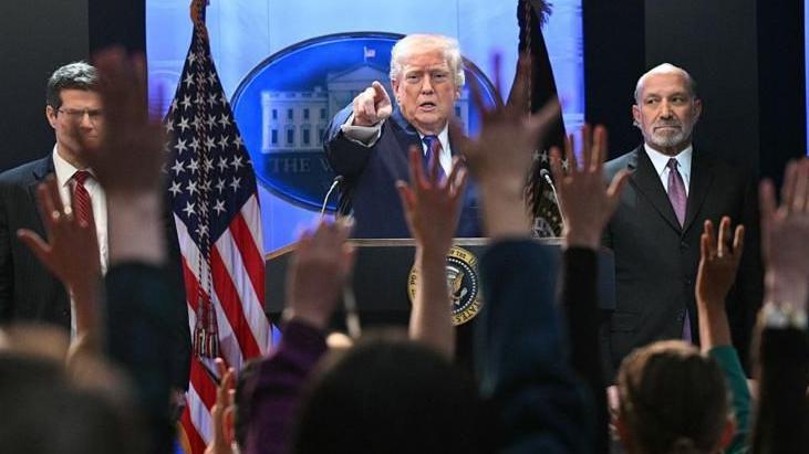 Vrhovni sud Sjedinjenih Država poništio carine, Tramp uveo nove od 10 odsto 2 Donald Tramp