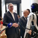 Roboti u sudnicama 8