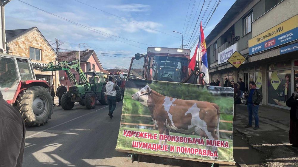 Blokada Ibarske magistrale u Mrčajevcima koja je počela u 13 časova i dalje traje 5