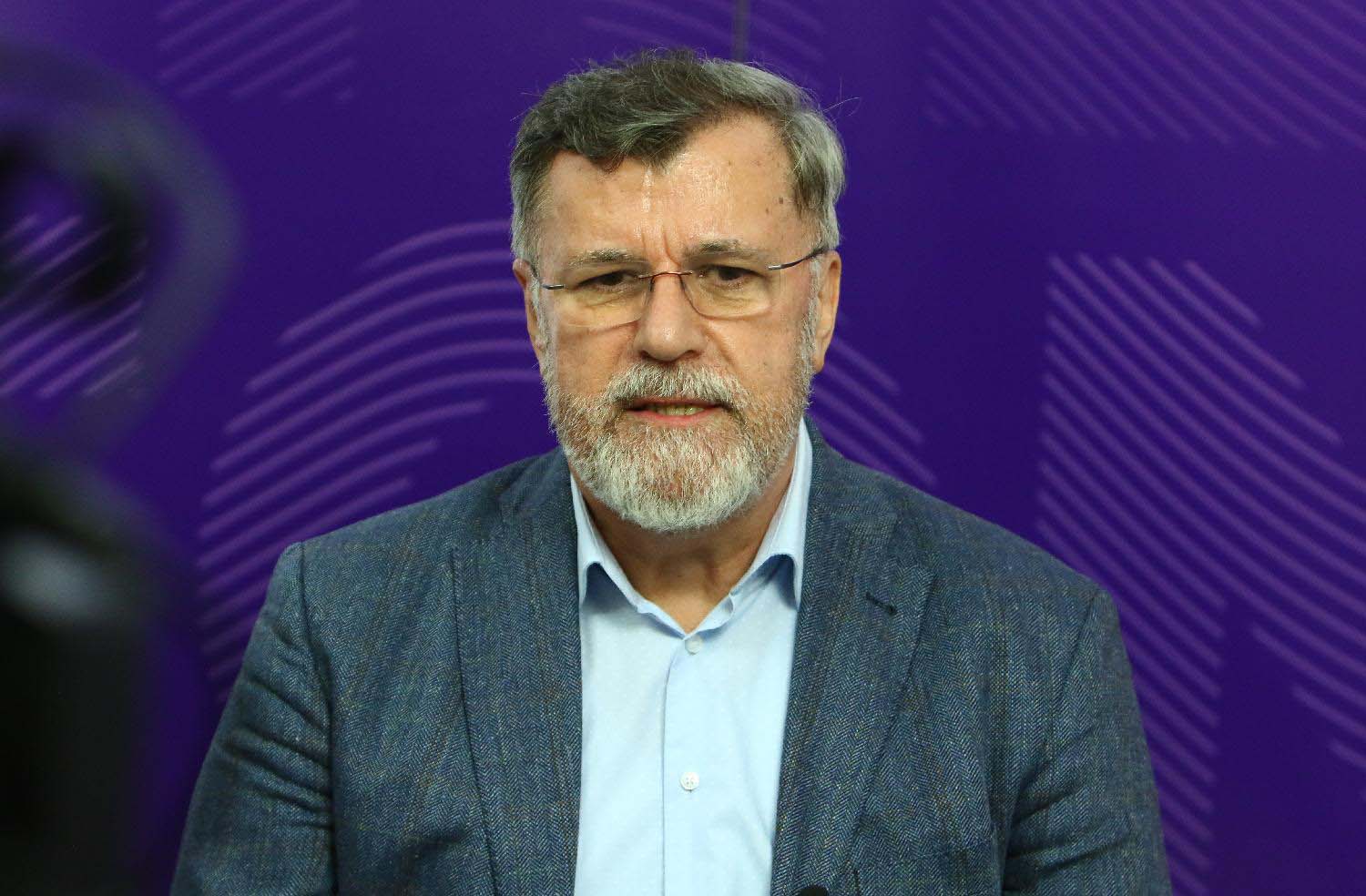 Već ga prijavljivao: Penzionisani pripadnik BIA uputio komentar preteće sadržine bivšem inspektoru SBPOK-a Predragu Simonoviću 2 Već ga prijavljivao: Penzionisani pripadnik BIA uputio komentar preteće sadržine bivšem inspektoru SBPOK-a Predragu Simonoviću 1