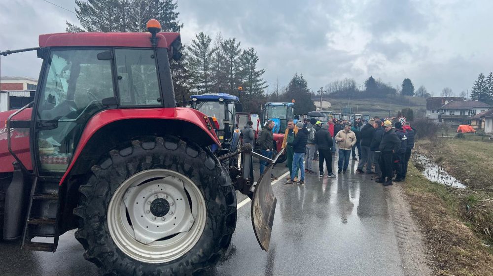 Poljoprivrednici: Ako u toku dana ne dobijemo poziv za sastanak iz Vlade Srbije radikalizujemo proteste 1