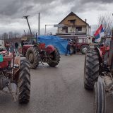 "Od Martinovića preko Glamočića sve gore i gore": Blokade poljoprivrednika na oko 80 mesta u Srbiji, policija pisala prekršajne prijave 3