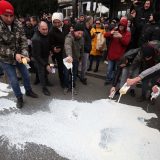 „Ovaj sastanak će još više podići ljude“: U ponedeljak možda na barikade izađu i poljoprivrednici koji dosad nisu blokirali puteve 7