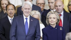 Klintonovi pristali da svedoče u istrazi o Epstinu: Da li će izbeći glasanje o nepoštovanju Kongresa koje bi ih odvelo u zatvor? 1