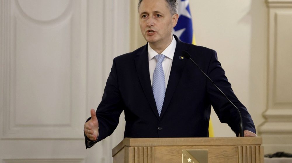 Poruka zvaničnom Sarajevu: Bošnjaci iz Srbije, Crne Gore i Severne Makedonije traže snažniju institucionalnu vezu s maticom 9