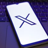 Racija u kancelarijama Iksa u Parizu: Sumnja se i na dečiju pornografiju 1