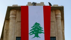 Stambena zgrada se srušila u Libanu, ima zatrpanih ispod ruševina (VIDEO) 1