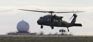 Loše vreme prekinulo potragu "Crnog jastreba" za telima stradalih u lavini u Kaliforniji 7 Loše vreme prekinulo potragu "Crnog jastreba" za telima stradalih u lavini u Kaliforniji 4