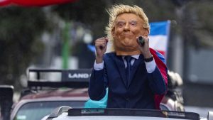 Profesor sa Prinstona o Trampovom američkom Titaniku: Da li je suđeno da udari u ledeni breg i potone? 2 Profesor sa Prinstona o Trampovom američkom Titaniku: Da li je suđeno da udari u ledeni breg i potone? 2