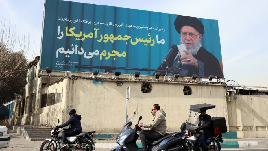 Iran formalno dozvolio ženama da voze motore